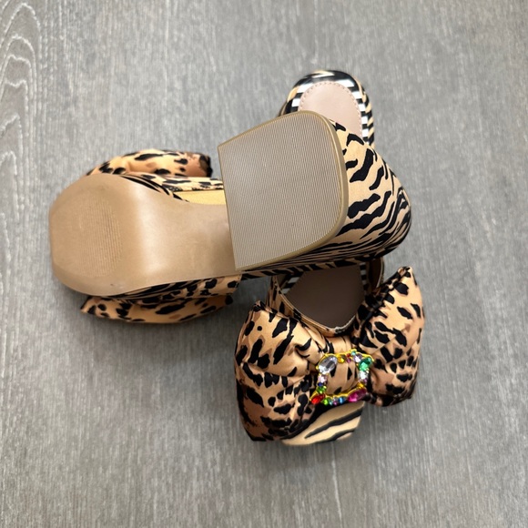 Betsey Johnson Leopard Print Heels - Picture 5 of 12